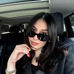 Isabella Karaoghlanian