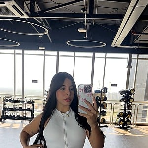 Isabella Tobar