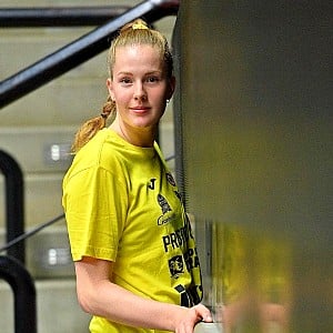 Isabelle Haak