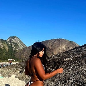 Isadora Nobrega