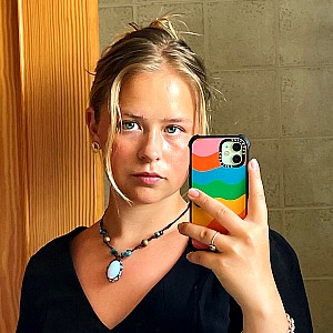 Isobel Steele