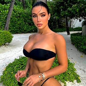 Iva Xhelili
