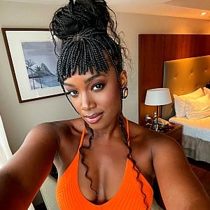 Iza (singer)