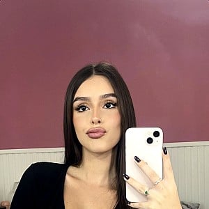 Iza Almeida