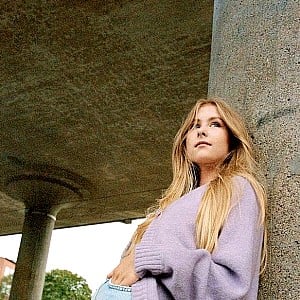 Iza Cryssanthander
