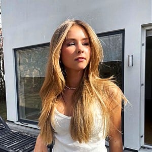 Iza Cryssanthander
