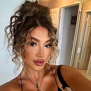 Izabella Efaw