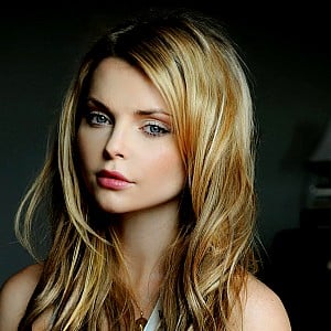 Izabella Miko