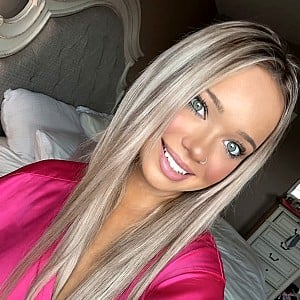Izziebabe96