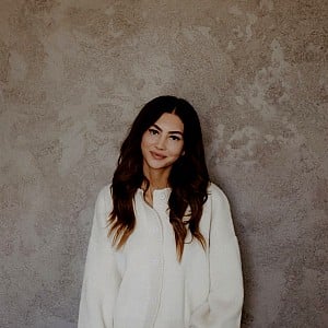 Izzy Larsen