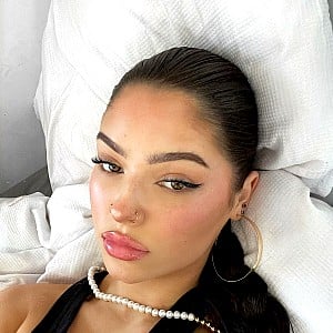Izzy Shea