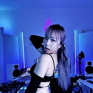 JVNA (musician)