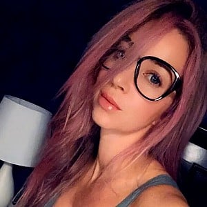 Jaclyn Crowe