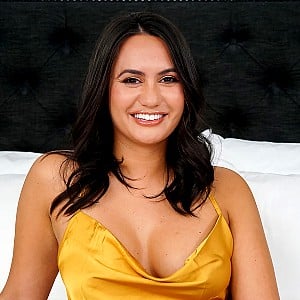 Jade Saratoga