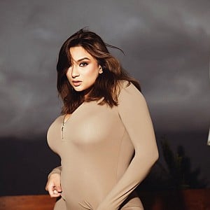 Jane Dipika Garrett