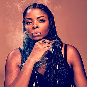 Janelle James (Actress)