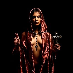 Janina Gavankar