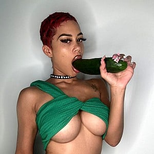 Jasamine Banks