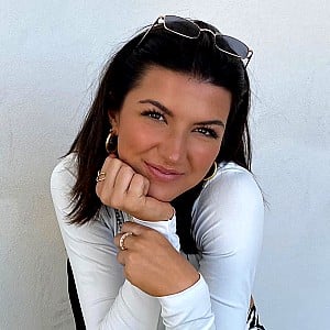 Jayna Fields