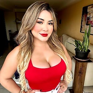 Jazmin Rosales