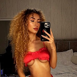 Jazmine Dyer