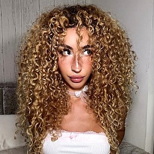 Jazmine Dyer