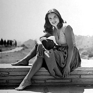 Jean Peters