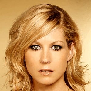Jenna Elfman