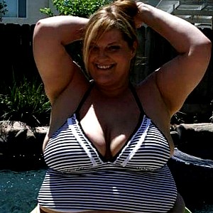 Jenni Bombshell