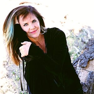 Jennifer Hale