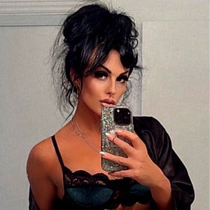 Jennifer Romas