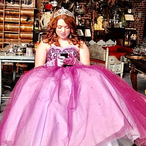 Jennifer Stone (actress)