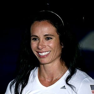Jennifer Suhr