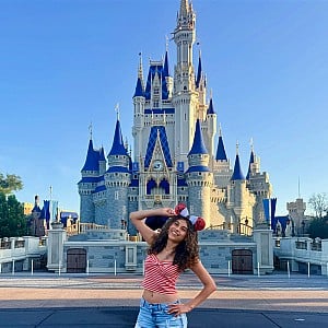 Jenny Hoyos