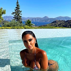 Jessica Foster