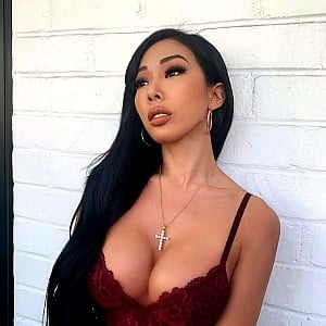 Jessica Ho