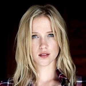 Jessy Schram
