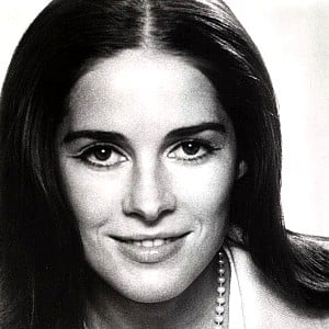 Joan Hackett