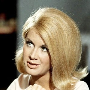 Joan Van Ark