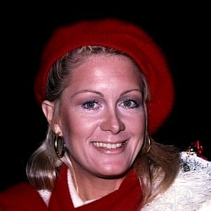 Joan Van Ark