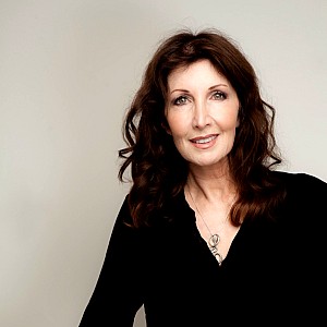 Joanna Gleason