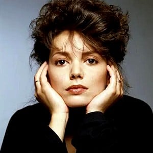 Joanne Whalley