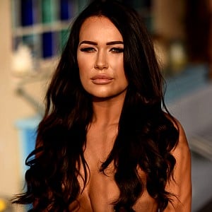 Jodi James