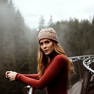 Jordan Claire Robbins