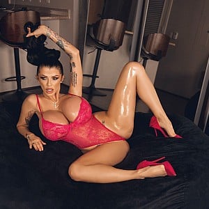 Joslyn James
