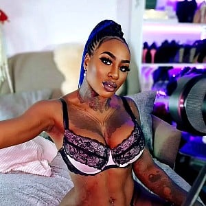 Josy Black