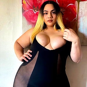 Jova'e Nicole