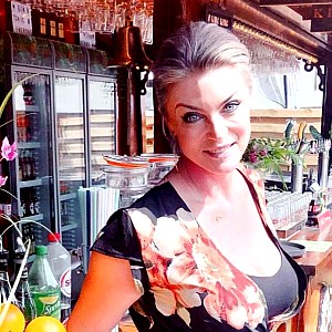 Joyce De Troch