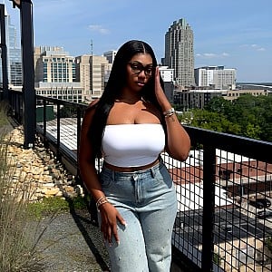 Joyy (Instagram)