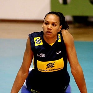 Juciely Cristina Barreto